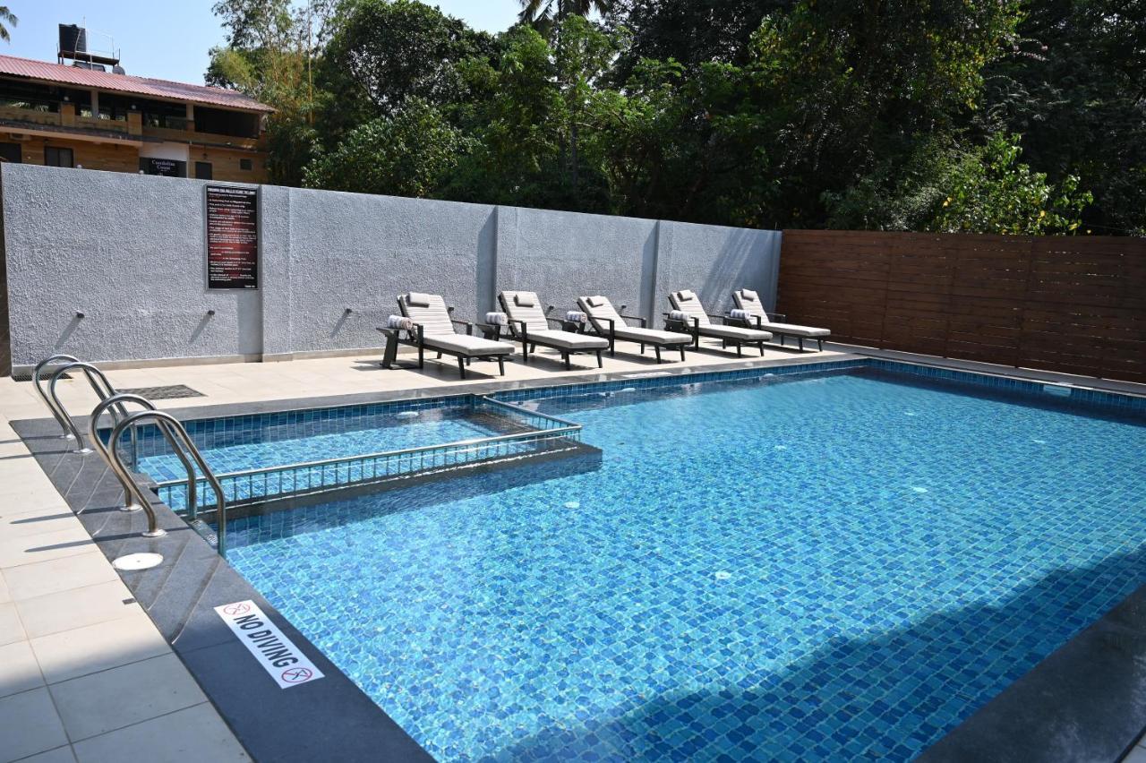 Resort The Lohias, Goa Candolim Kültér fotó