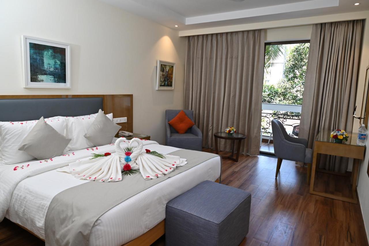 Resort The Lohias, Goa Candolim Kültér fotó